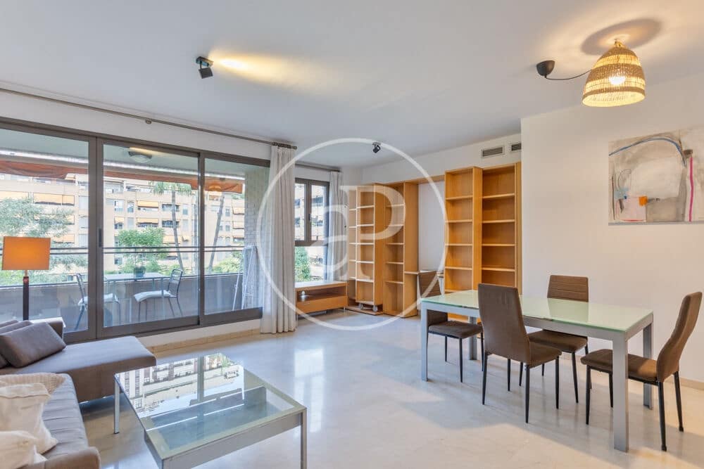 3 bedroom Apartment for rent in Valencia city with pool garage - € 2,300 (Ref: 9829255)