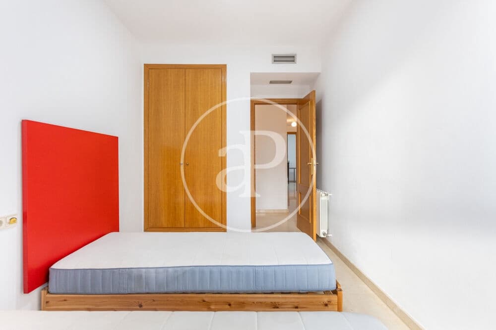 3 bedroom Apartment for rent in Valencia city with pool garage - € 2,300 (Ref: 9829255)