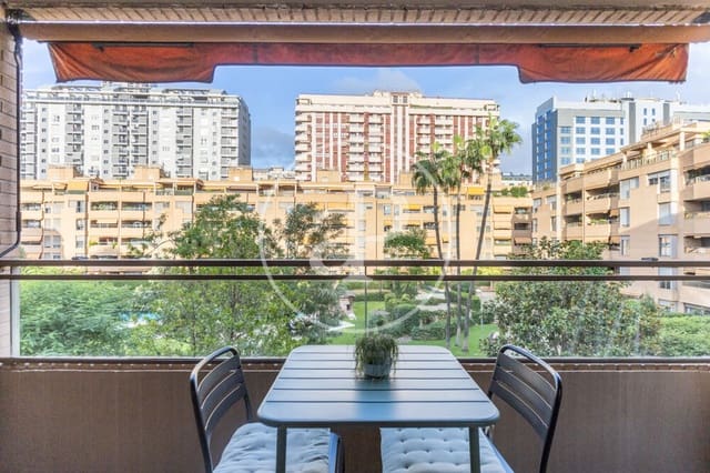 3 Zimmer Apartment zu vermieten in Sant Pau, València Stadt mit Pool Garage - 2.300 € (Ref: 9829255)