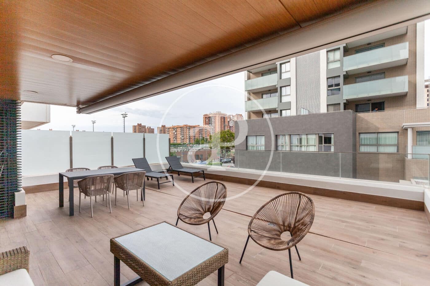 Apartamento de 3 habitaciones en València ciudad en alquiler con piscina garaje - 2.800 € (Ref: 9829257)