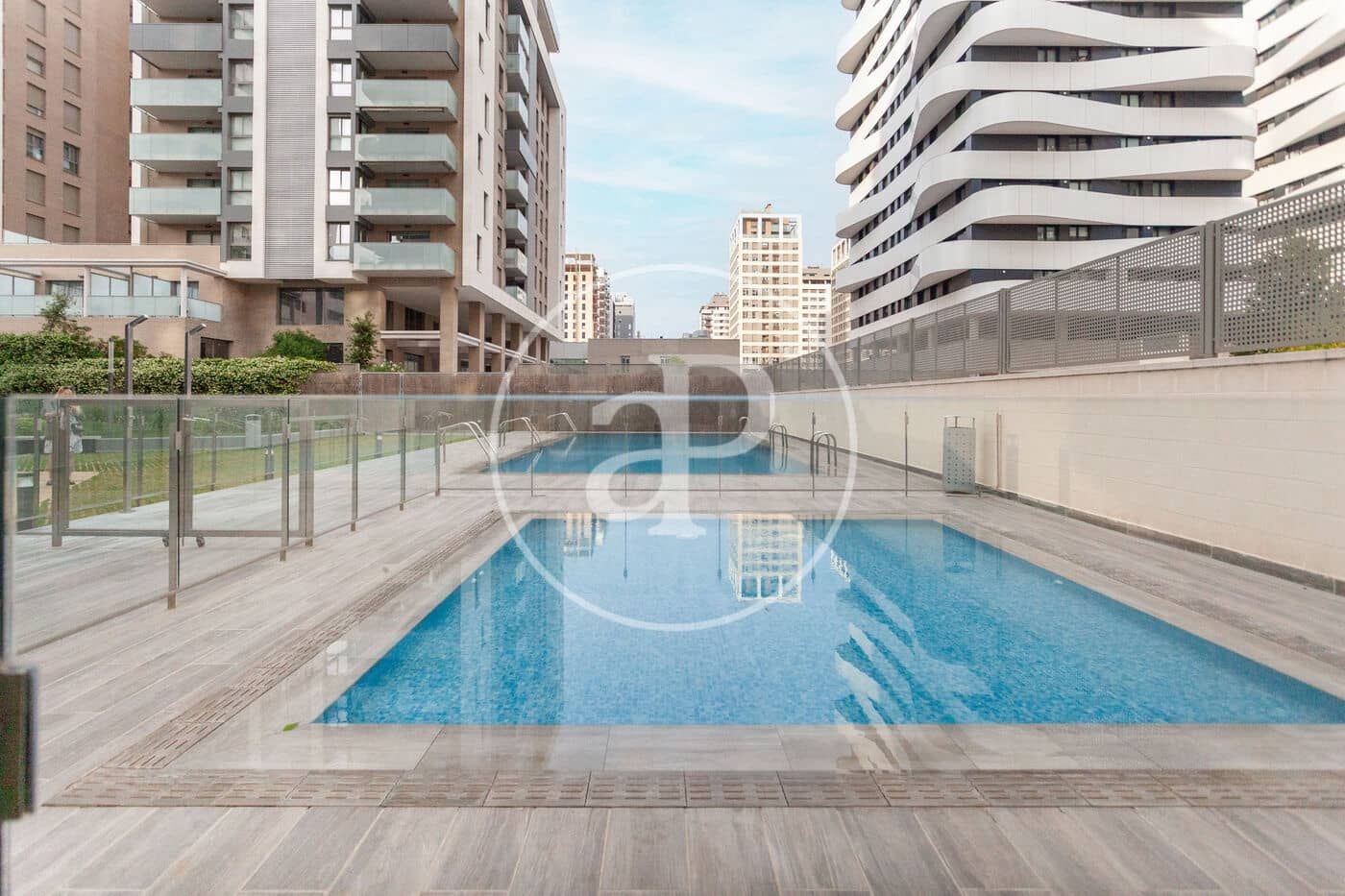 Apartamento de 3 habitaciones en València ciudad en alquiler con piscina garaje - 2.800 € (Ref: 9829257)