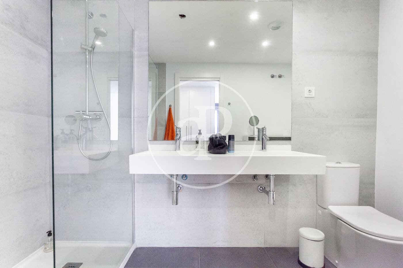 Apartamento de 3 habitaciones en València ciudad en alquiler con piscina garaje - 2.800 € (Ref: 9829257)