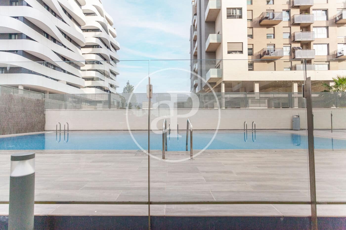 Apartamento de 3 habitaciones en València ciudad en alquiler con piscina garaje - 2.800 € (Ref: 9829257)