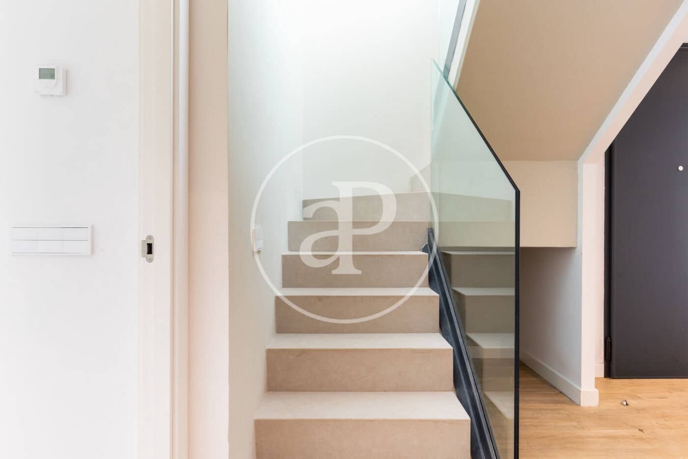 Villa/Maison de 4 chambres à louer à Betera avec piscine - 4 200 € (Ref: 9829258)