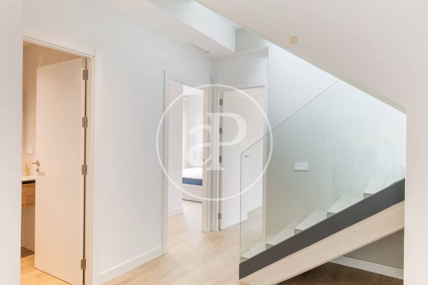Villa/Maison de 4 chambres à louer à Betera avec piscine - 4 200 € (Ref: 9829258)