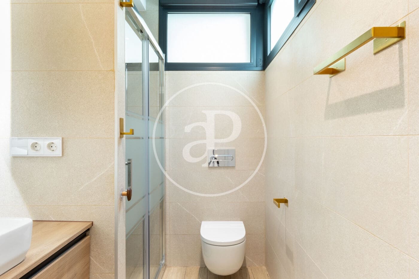 Villa/Maison de 4 chambres à louer à Betera avec piscine - 4 200 € (Ref: 9829258)