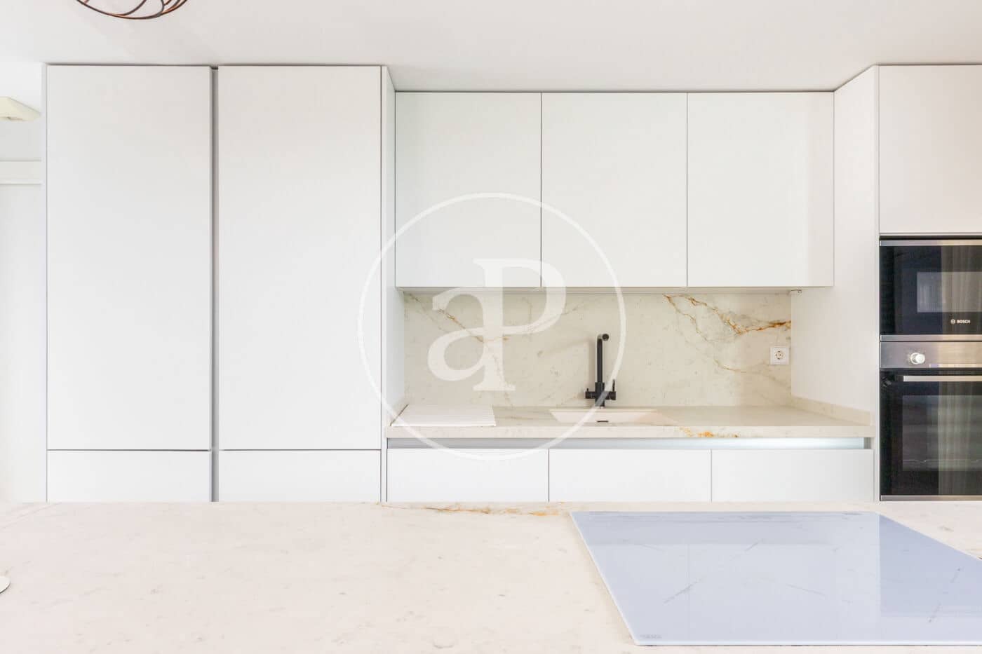 Villa/Maison de 4 chambres à louer à Betera avec piscine - 4 200 € (Ref: 9829258)
