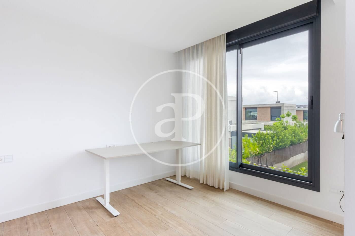 Villa/Maison de 4 chambres à louer à Betera avec piscine - 4 200 € (Ref: 9829258)
