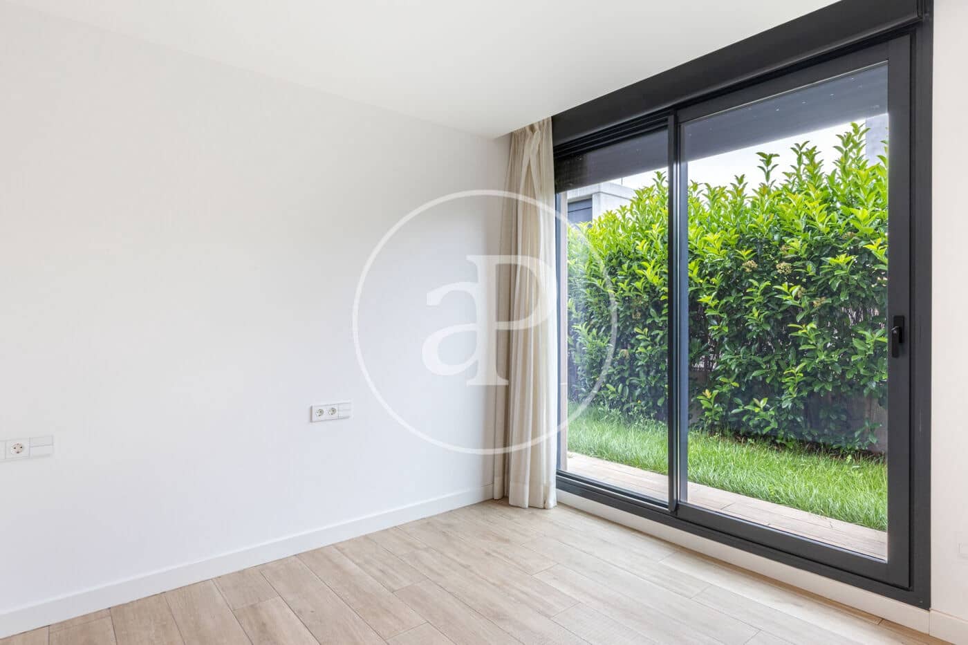 Villa/Maison de 4 chambres à louer à Betera avec piscine - 4 200 € (Ref: 9829258)