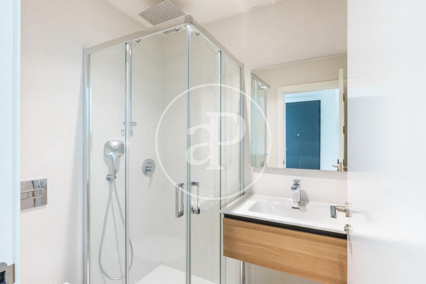 Villa/Maison de 4 chambres à louer à Betera avec piscine - 4 200 € (Ref: 9829258)