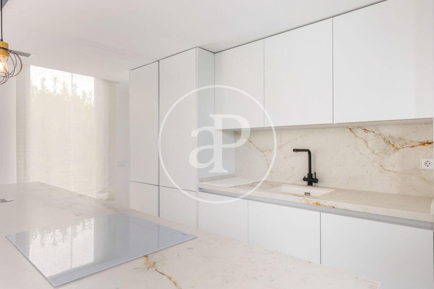 Villa/Maison de 4 chambres à louer à Betera avec piscine - 4 200 € (Ref: 9829258)