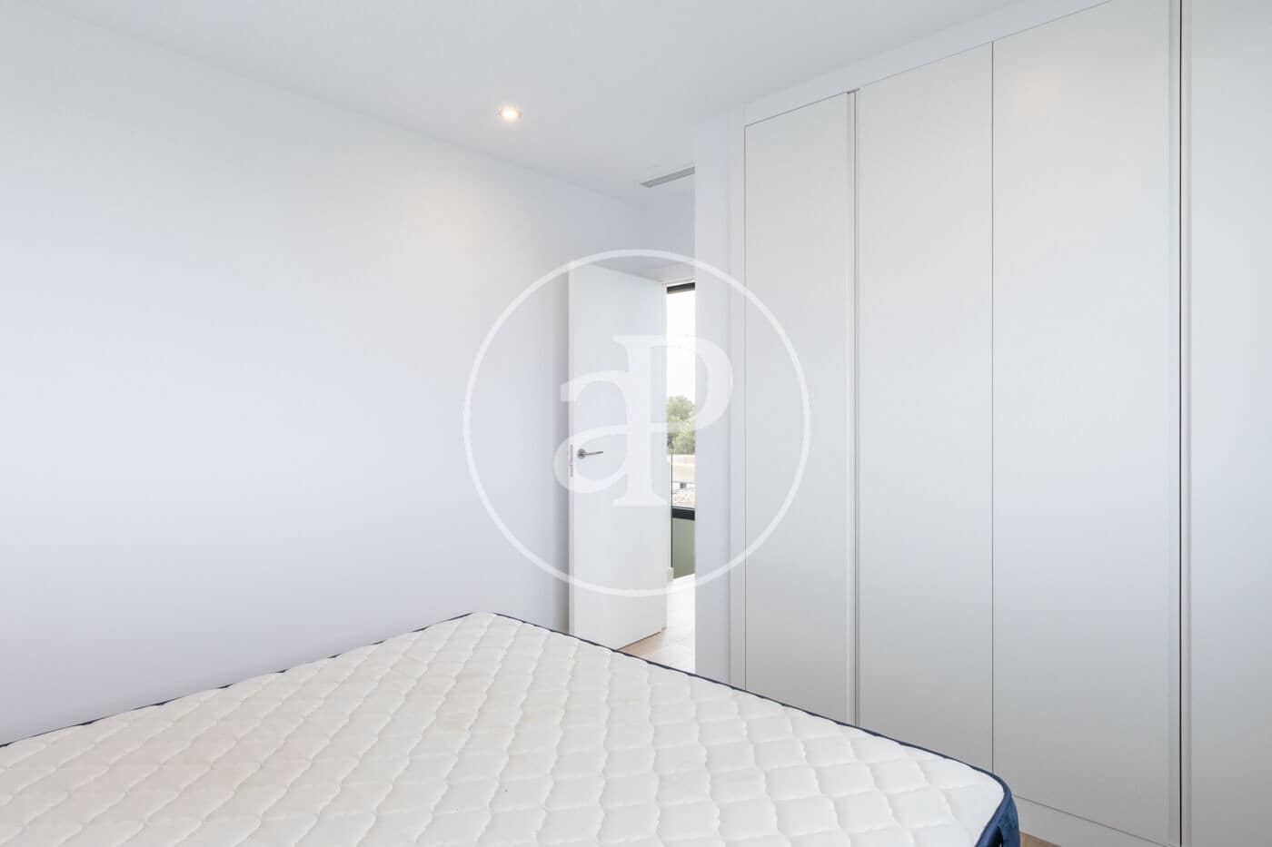 Villa/Maison de 4 chambres à louer à Betera avec piscine - 4 200 € (Ref: 9829258)
