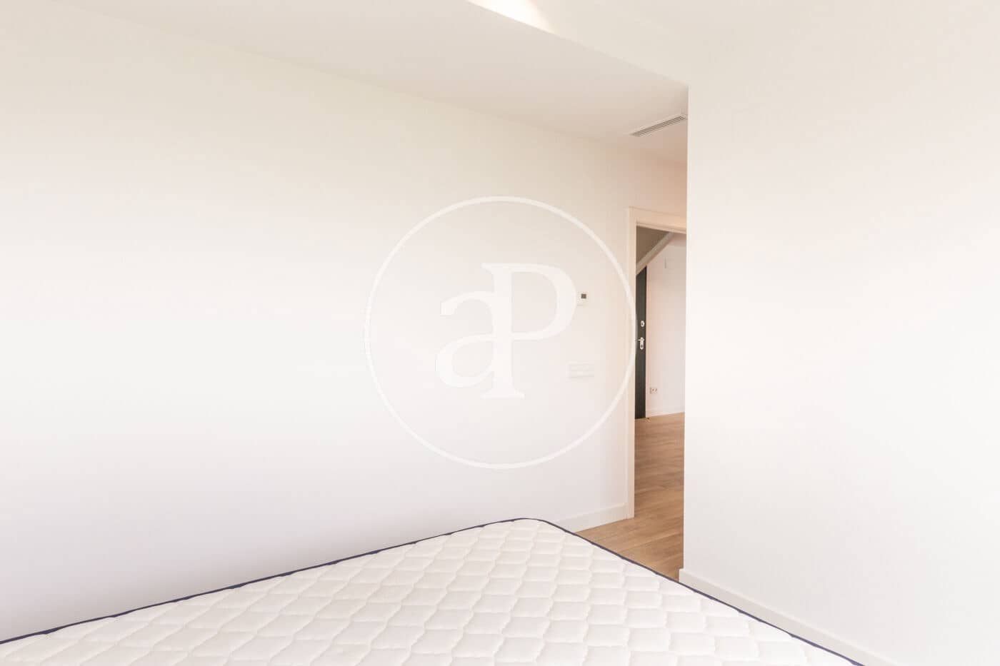Villa/Maison de 4 chambres à louer à Betera avec piscine - 4 200 € (Ref: 9829258)