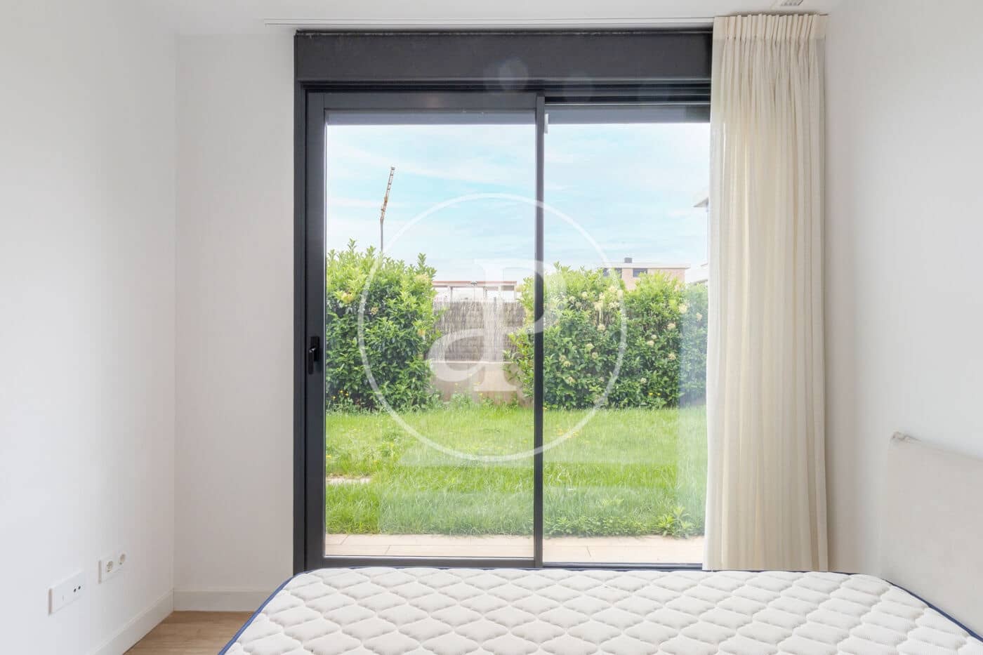 Villa/Maison de 4 chambres à louer à Betera avec piscine - 4 200 € (Ref: 9829258)