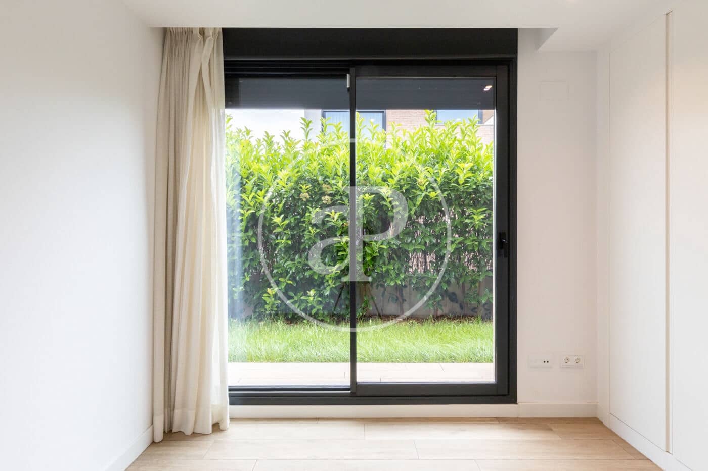 Villa/Maison de 4 chambres à louer à Betera avec piscine - 4 200 € (Ref: 9829258)