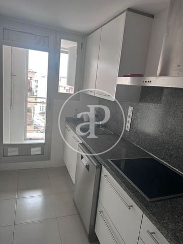 3 soveværelse Lejlighed til leje i El Alborgí, Paterna med garage - € 1.300 (Ref: 9829261)