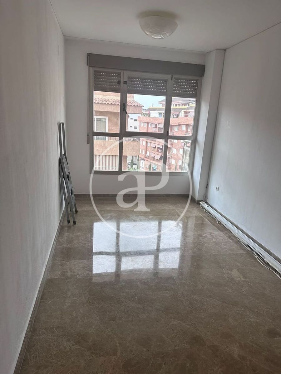 3 soveværelse Lejlighed til leje i Paterna med garage - € 1.300 (Ref: 9829261)