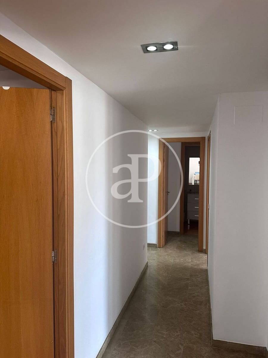 3 soveværelse Lejlighed til leje i Paterna med garage - € 1.300 (Ref: 9829261)