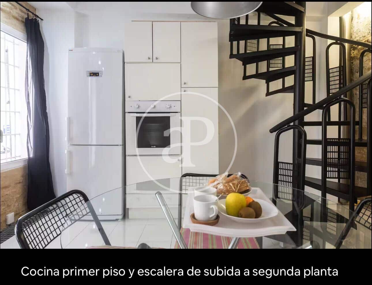 2 soveværelse Lejlighed til salg i Valencia by - € 360.000 (Ref: 9831608)