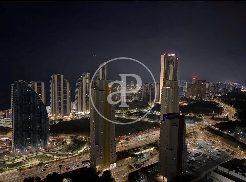 1 sypialnia Apartament do wynajęcia w Benidorm z basenem garażem - 4 400 € (Ref: 9831609)