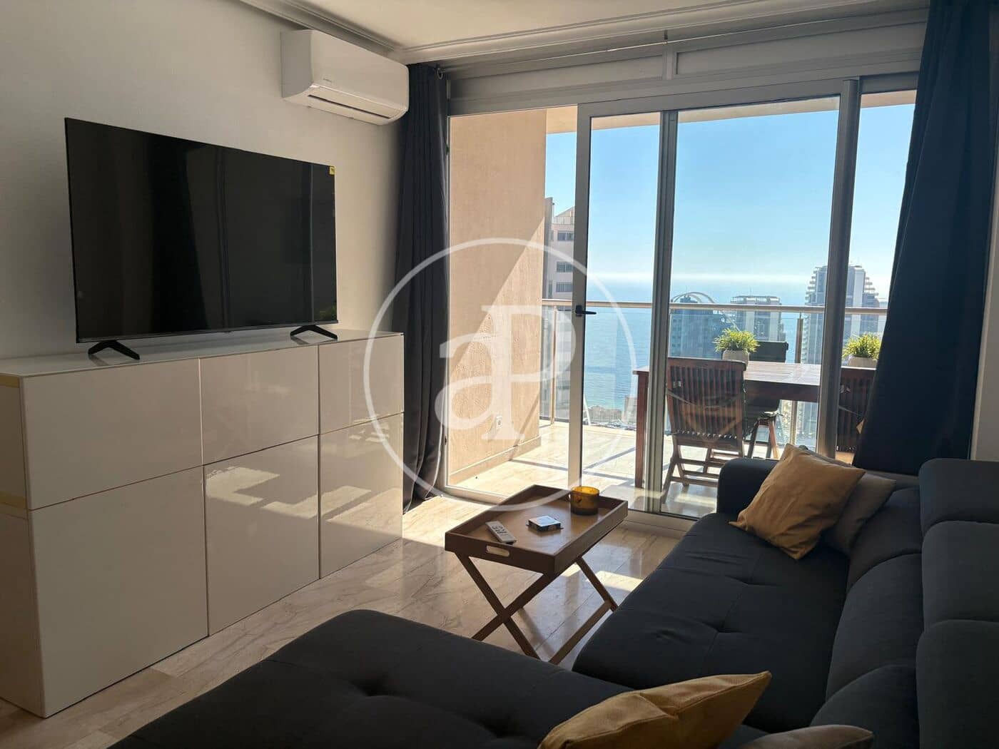 1 sypialnia Apartament do wynajęcia w Benidorm z basenem garażem - 4 400 € (Ref: 9831609)