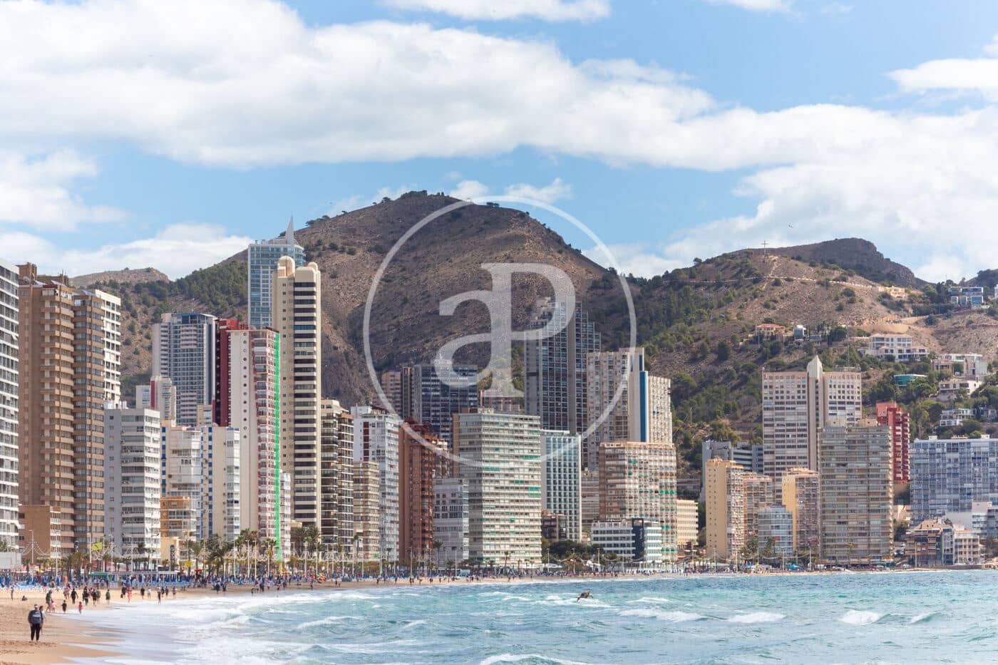 1 sypialnia Apartament do wynajęcia w Benidorm z basenem garażem - 4 400 € (Ref: 9831609)