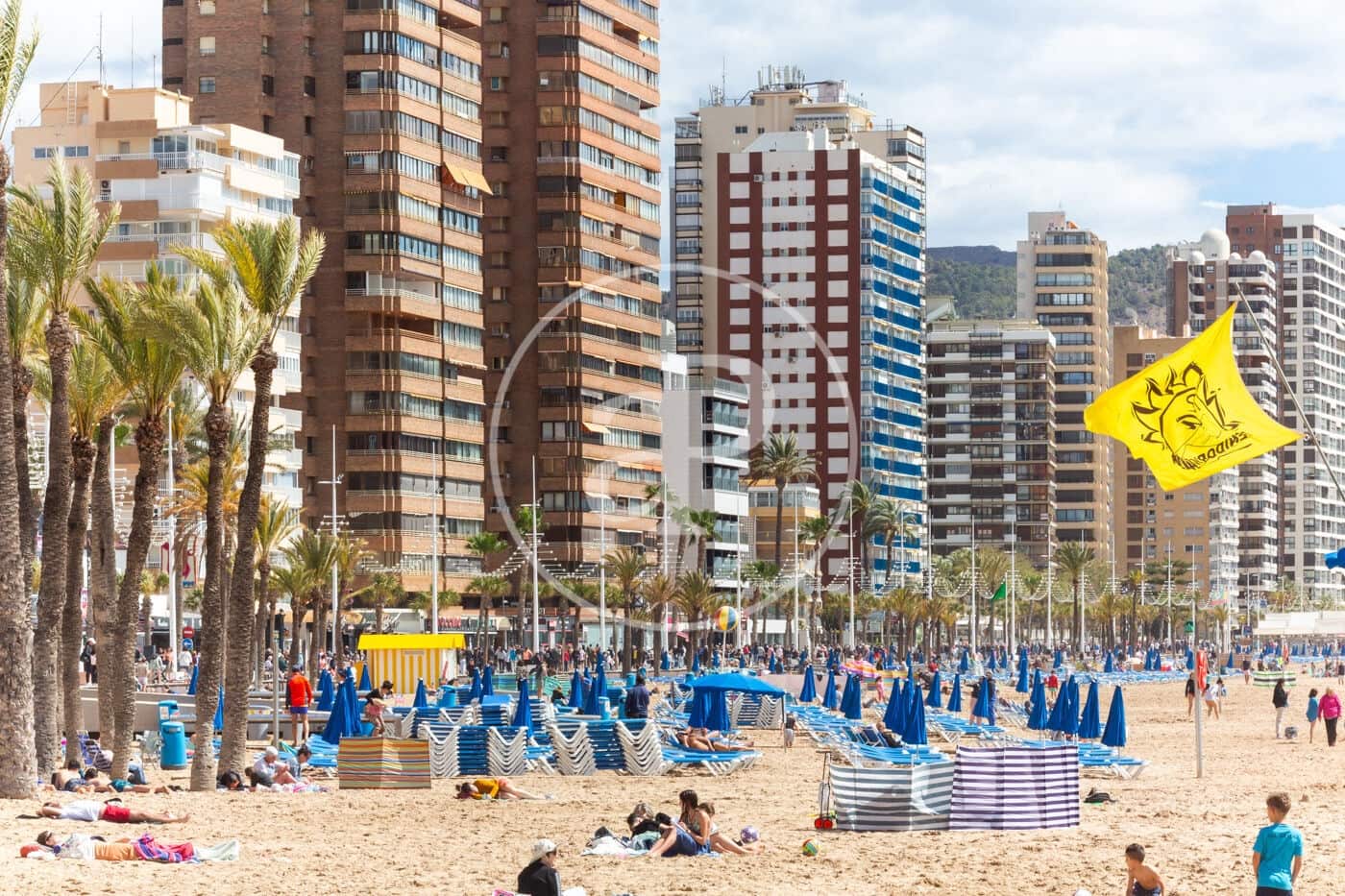 1 sypialnia Apartament do wynajęcia w Benidorm z basenem garażem - 4 400 € (Ref: 9831609)