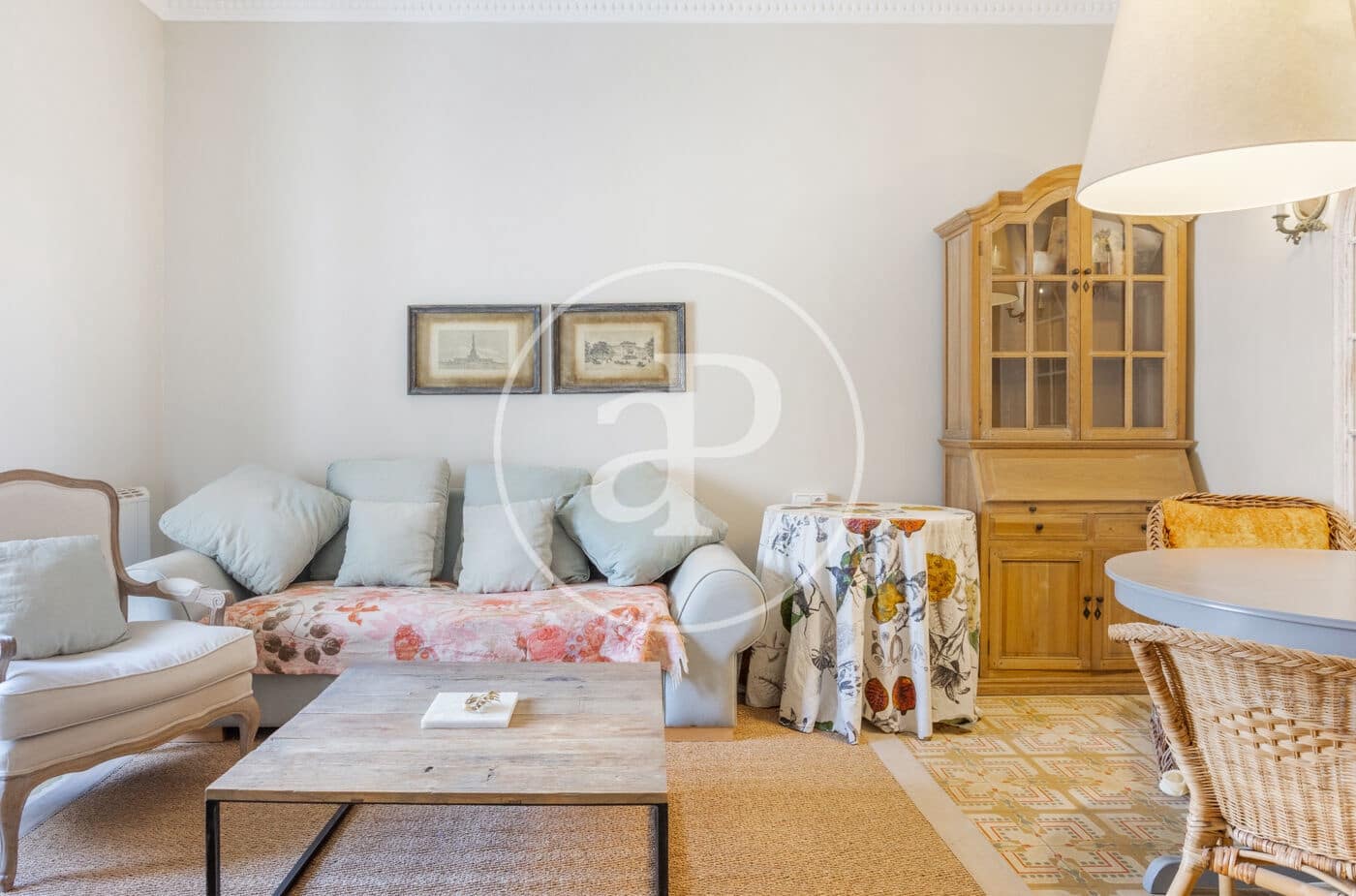 2 soverom Leilighet til leie i Valencia by - € 2 600 (Ref: 9831611)
