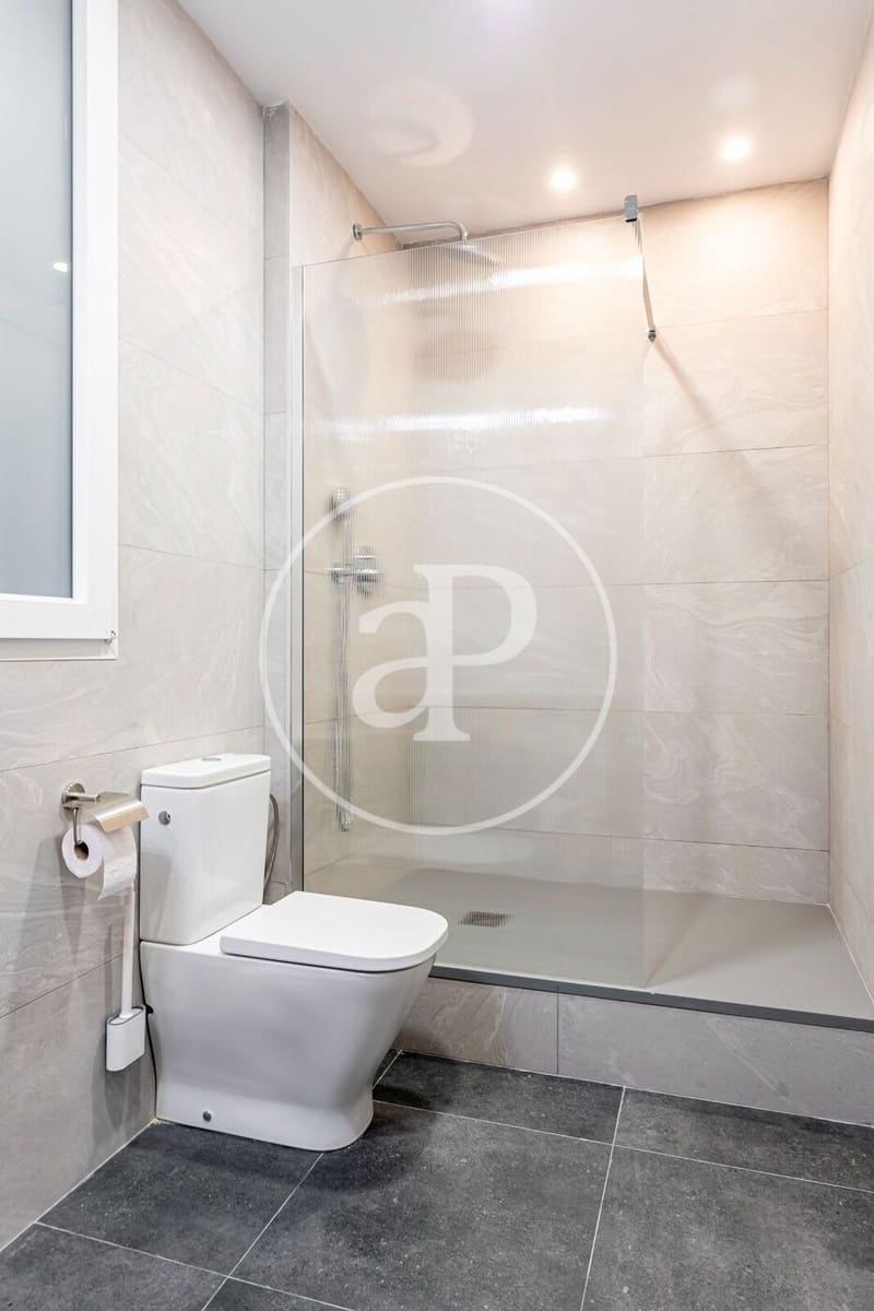 1 Zimmer Apartment zu vermieten in Valencia Stadt - 2.200 € (Ref: 9831613)