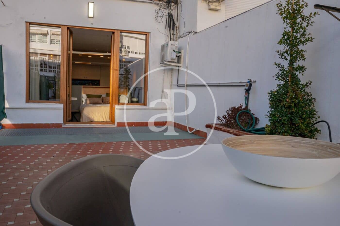 1 Zimmer Apartment zu vermieten in Valencia Stadt - 2.200 € (Ref: 9831613)