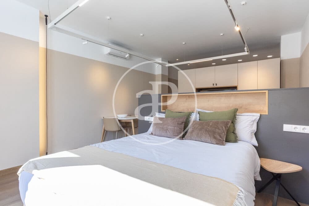 1 soveværelse Lejlighed til leje i Valencia by - € 2.200 (Ref: 9831613)