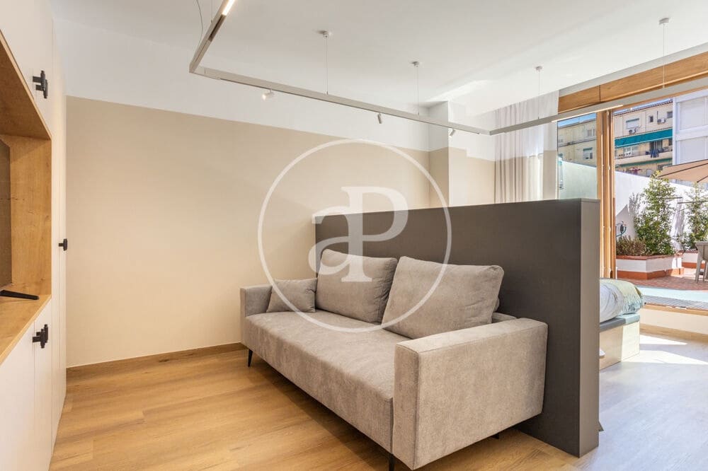 1 soveværelse Lejlighed til leje i Valencia by - € 2.200 (Ref: 9831613)