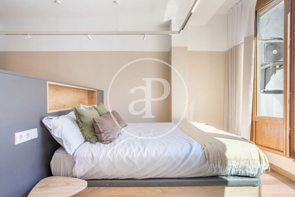 1 soveværelse Lejlighed til leje i Valencia by - € 2.200 (Ref: 9831613)