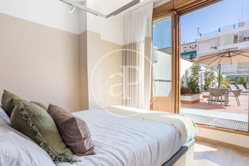1 soveværelse Lejlighed til leje i Valencia by - € 2.200 (Ref: 9831613)