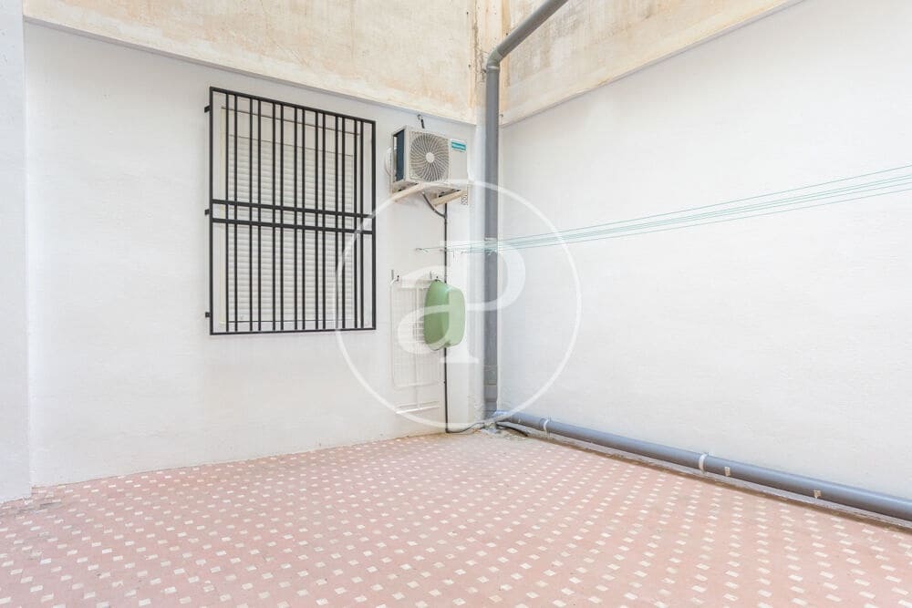 1 soveværelse Lejlighed til leje i Valencia by - € 2.200 (Ref: 9831613)