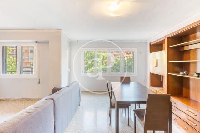 Apartamento de 4 habitaciones en Trinitat, València ciudad en venta - 345.000 € (Ref: 9831614)