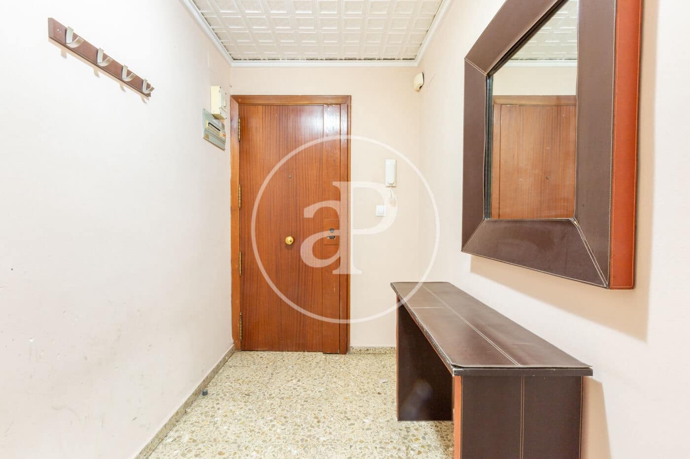 Apartamento de 4 habitaciones en València ciudad en venta - 345.000 € (Ref: 9831614)