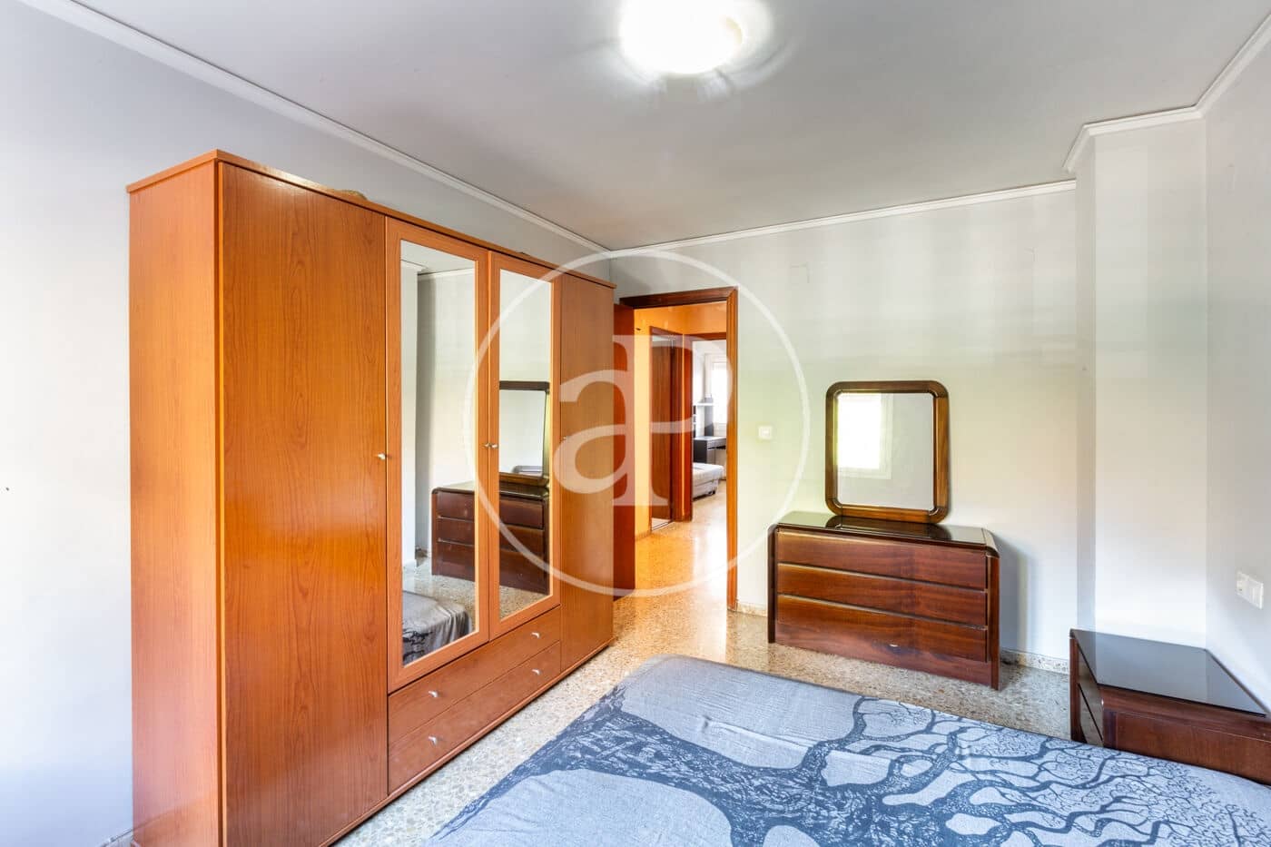 Apartamento de 4 habitaciones en València ciudad en venta - 345.000 € (Ref: 9831614)