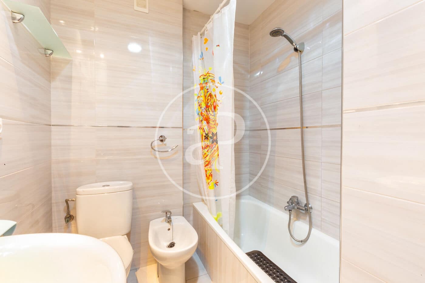 Apartamento de 4 habitaciones en València ciudad en venta - 345.000 € (Ref: 9831614)