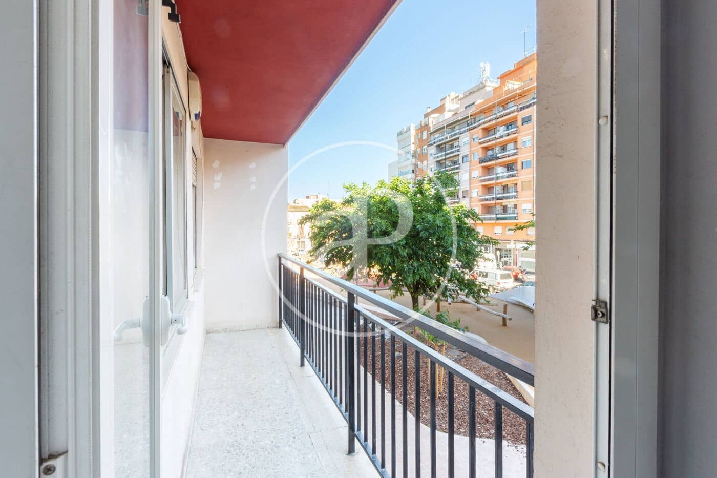 Apartamento de 4 habitaciones en València ciudad en venta - 345.000 € (Ref: 9831614)