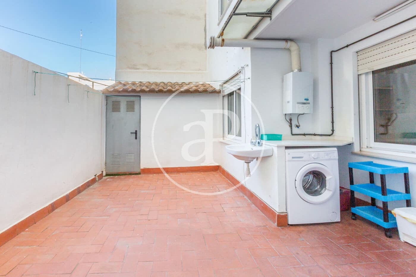 Apartamento de 4 habitaciones en València ciudad en venta - 345.000 € (Ref: 9831614)