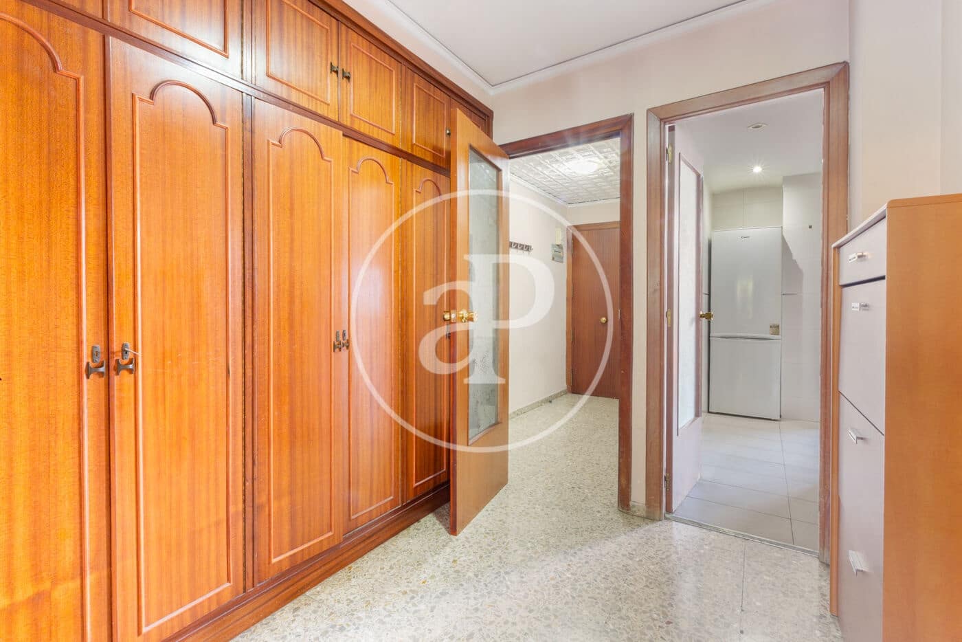 Apartamento de 4 habitaciones en València ciudad en venta - 345.000 € (Ref: 9831614)