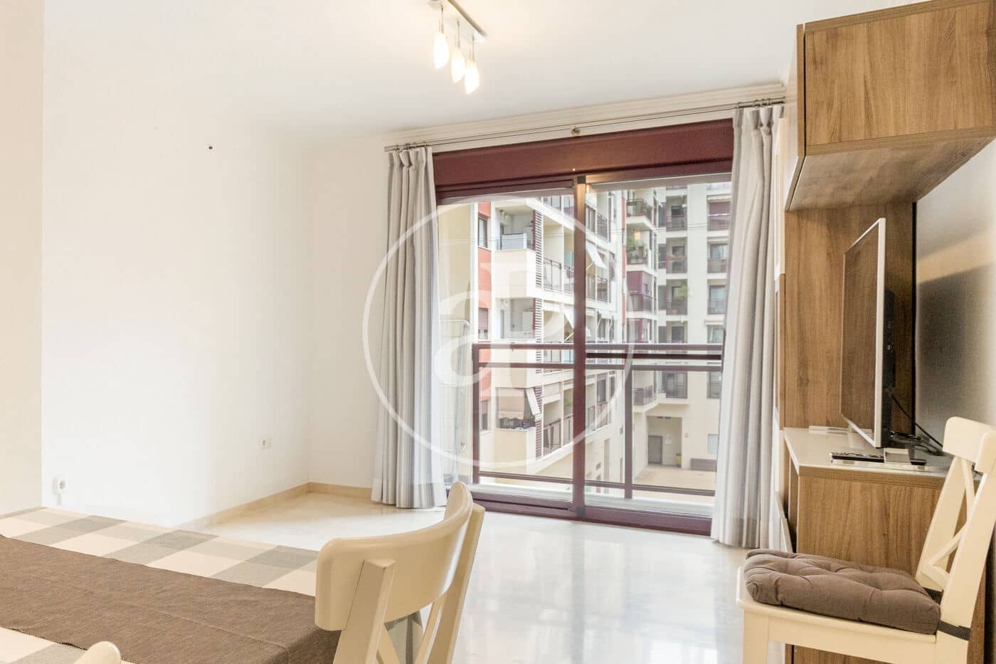 2 Zimmer Apartment zu vermieten in Valencia Stadt mit Pool Garage - 1.500 € (Ref: 9831616)