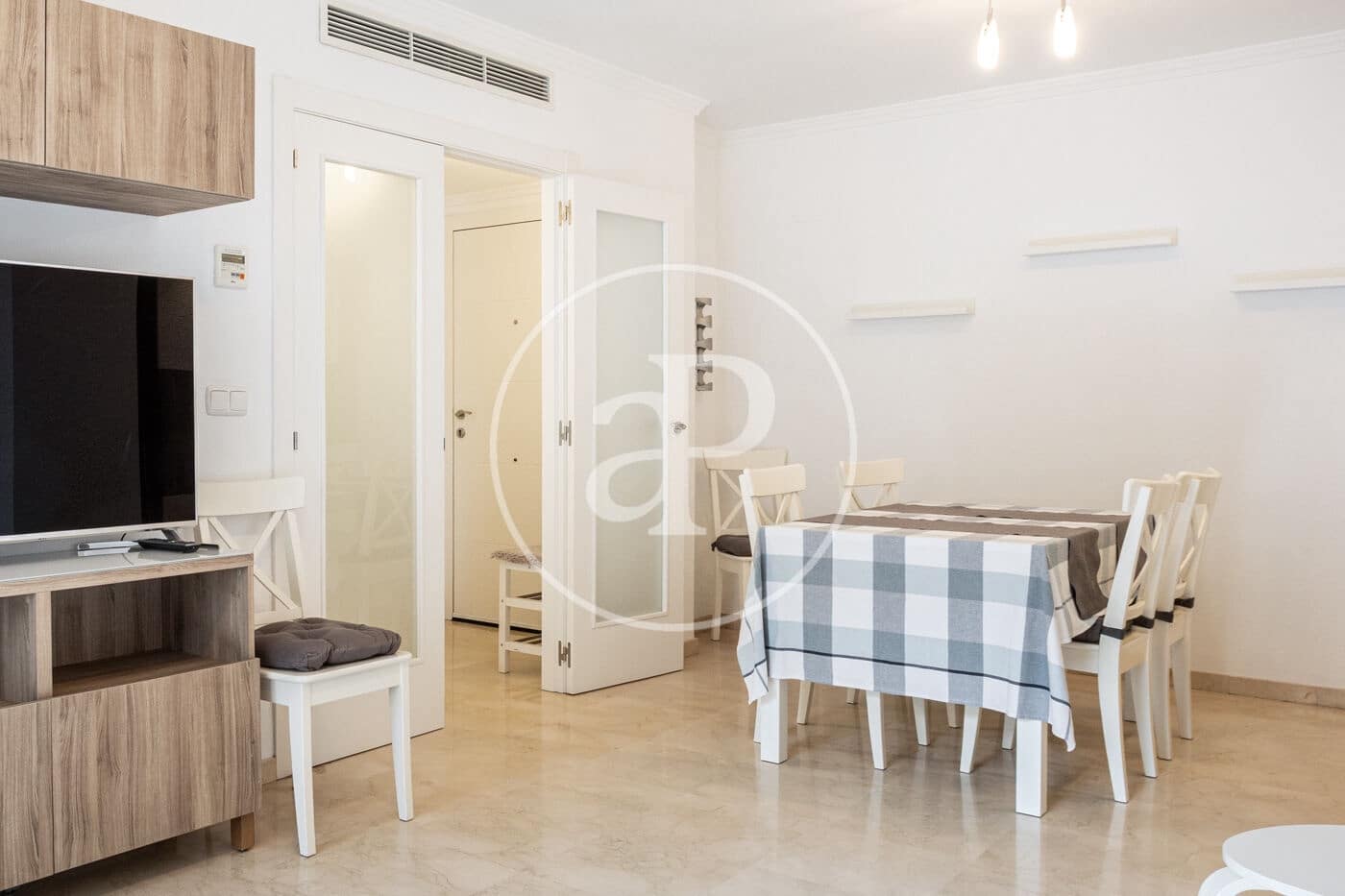 2 Zimmer Apartment zu vermieten in Valencia Stadt mit Pool Garage - 1.500 € (Ref: 9831616)