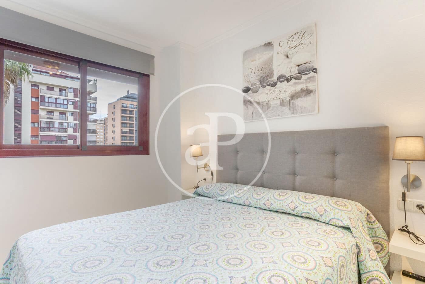 2 Zimmer Apartment zu vermieten in Valencia Stadt mit Pool Garage - 1.500 € (Ref: 9831616)
