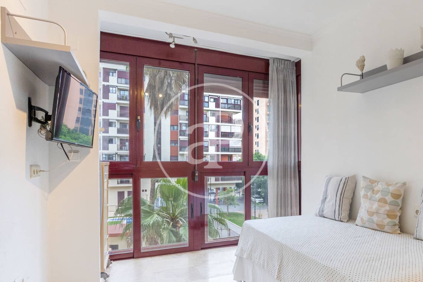 2 Zimmer Apartment zu vermieten in Valencia Stadt mit Pool Garage - 1.500 € (Ref: 9831616)