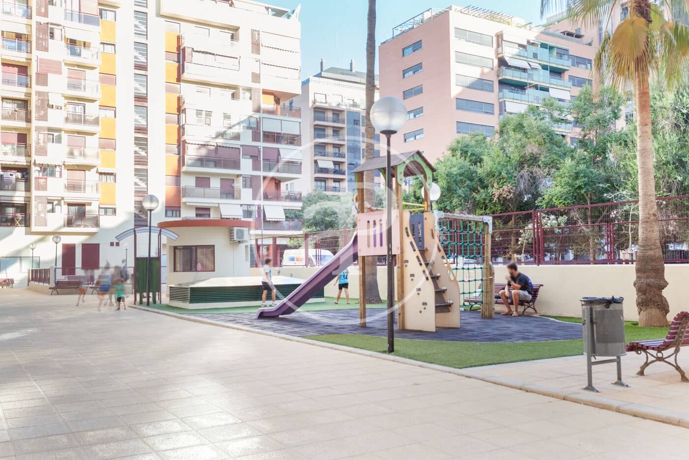 2 Zimmer Apartment zu vermieten in Valencia Stadt mit Pool Garage - 1.500 € (Ref: 9831616)