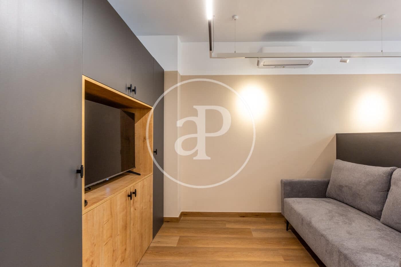 1 bedroom Apartment for rent in Valencia city - € 1,500 (Ref: 9833731)