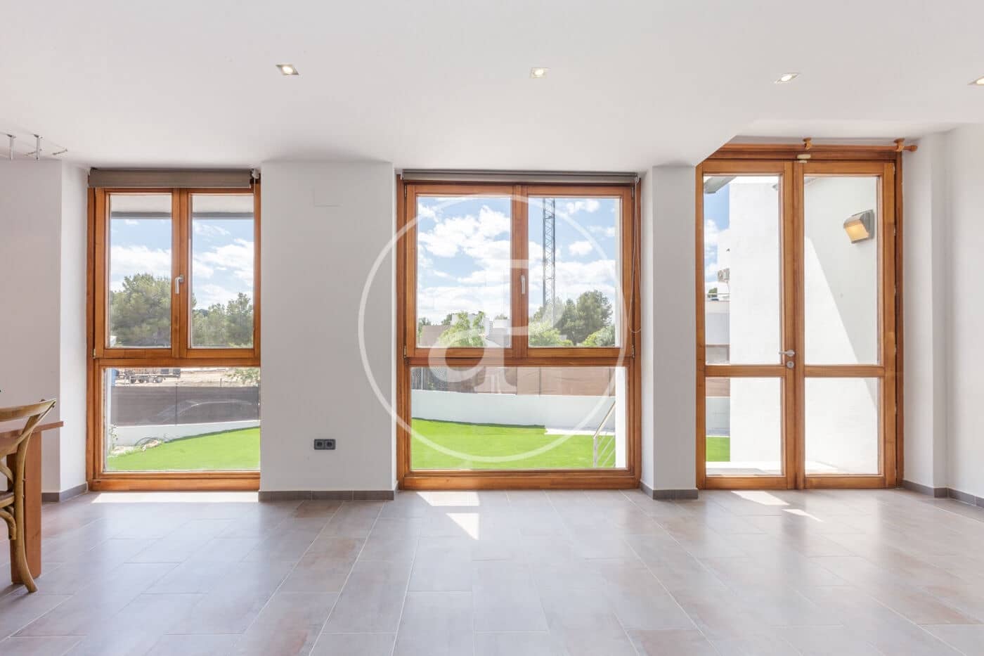 4 bedroom Villa for sale in Chiva - € 475,000 (Ref: 9833732)