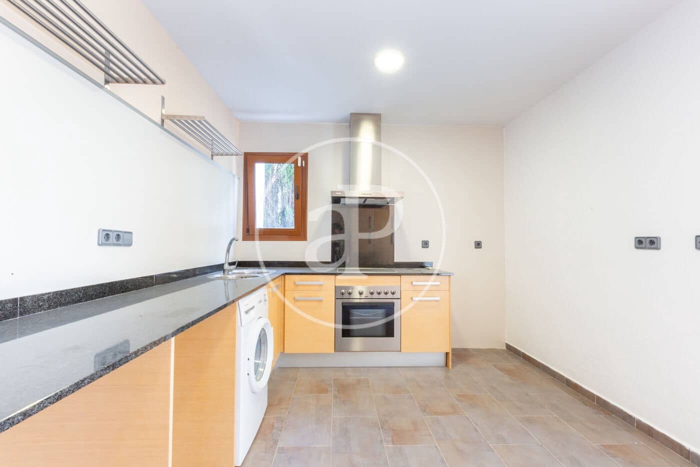 4 bedroom Villa for sale in Chiva - € 475,000 (Ref: 9833732)